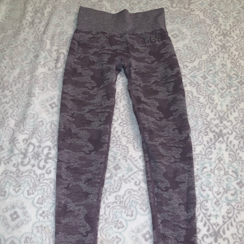 gym shark full length camo leggings